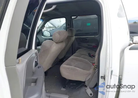 2001 Ford F-150 King Ranch Edition/Lariat/Xlt from USA, damaged, VIN 1FTRW08L91KA06096